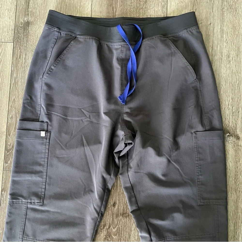 FIGS Axim Cargo Scrub Pants Technical Collection Size XL Grey